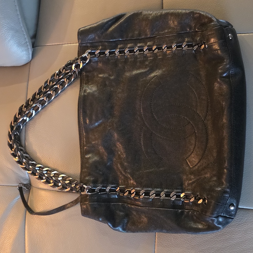 CHANEL Authentic East West Chain Tote Black Caviar Leather EUC - Picture 5 of 11